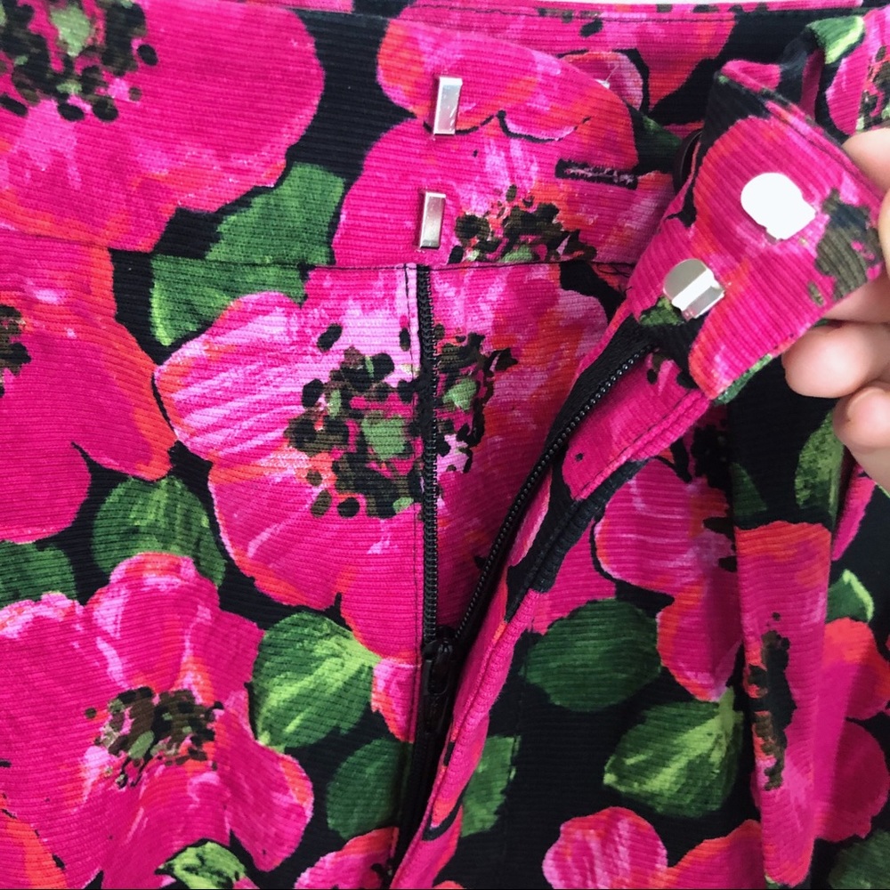 SOLD Zara Pink Floral High Waisted Bermuda Shorts - Picture 6 of 9